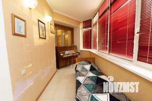 3-к квартира, посуточно, 120м2, 1/1 этаж