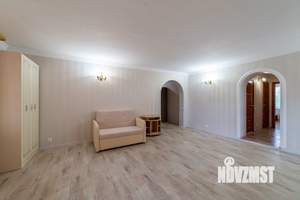 3-к квартира, на длительный срок, 100м2, 4/6 этаж