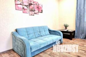 1-к квартира, посуточно, 46м2, 6/15 этаж