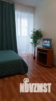 1-к квартира, посуточно, 45м2, 3/9 этаж