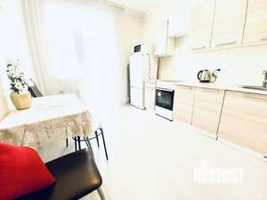 1-к квартира, посуточно, 40м2, 9/18 этаж