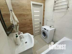 Студия квартира, посуточно, 36м2, 2/5 этаж