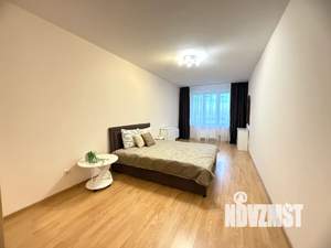 3-к квартира, посуточно, 65м2, 13/16 этаж