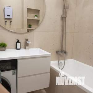 2-к квартира, посуточно, 38м2, 18/23 этаж