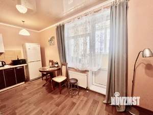 Студия квартира, посуточно, 38м2, 7/20 этаж