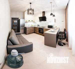 1-к квартира, посуточно, 50м2, 9/25 этаж