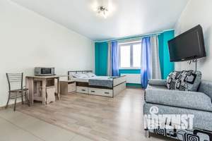 Студия квартира, посуточно, 35м2, 7/20 этаж