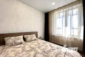 1-к квартира, посуточно, 50м2, 13/16 этаж