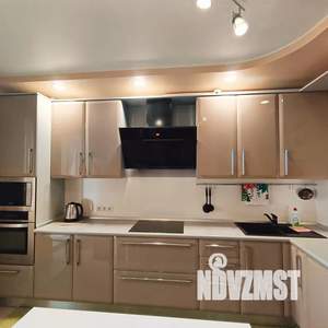 1-к квартира, посуточно, 48м2, 10/16 этаж