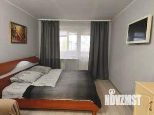 1-к квартира, посуточно, 36м2, 4/10 этаж