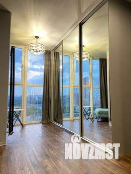 Студия квартира, посуточно, 30м2, 10/19 этаж