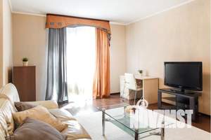 2-к квартира, посуточно, 65м2, 4/14 этаж