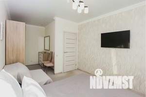 1-к квартира, посуточно, 34м2, 13/19 этаж