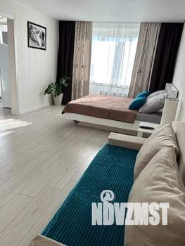 1-к квартира, посуточно, 41м2, 11/16 этаж