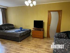 2-к квартира, посуточно, 100м2, 1/1 этаж