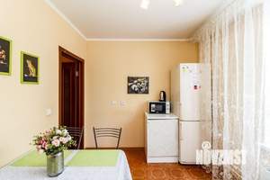 2-к квартира, посуточно, 80м2, 1/1 этаж