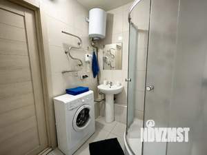 Студия квартира, посуточно, 28м2, 1/4 этаж