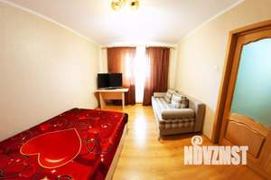 1-к квартира, посуточно, 53м2, 1/1 этаж