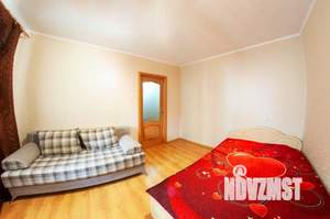 1-к квартира, посуточно, 53м2, 1/1 этаж