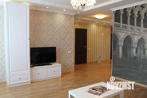 3-к квартира, посуточно, 75м2, 1/1 этаж