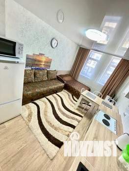 Студия квартира, посуточно, 28м2, 2/15 этаж