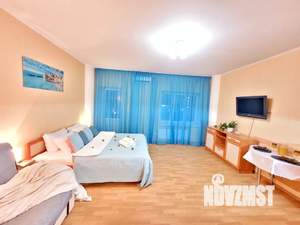 Студия квартира, посуточно, 32м2, 3/15 этаж