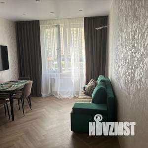 1-к квартира, посуточно, 42м2, 2/15 этаж