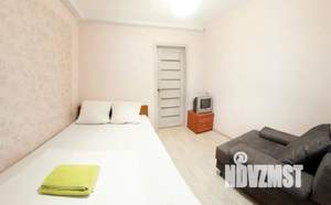 1-к квартира, посуточно, 42м2, 1/5 этаж