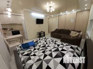 Студия квартира, посуточно, 36м2, 2/5 этаж