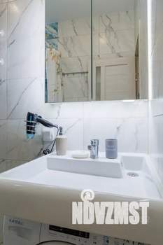 Студия квартира, посуточно, 20м2, 18/19 этаж