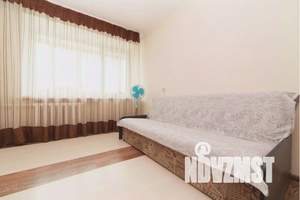 1-к квартира, посуточно, 40м2, 9/9 этаж