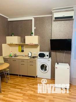 Студия квартира, посуточно, 30м2, 10/15 этаж