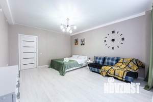 1-к квартира, посуточно, 49м2, 1/1 этаж