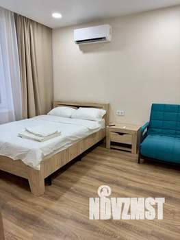 1-к квартира, посуточно, 35м2, 18/25 этаж