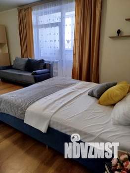 Студия квартира, посуточно, 35м2, 6/20 этаж