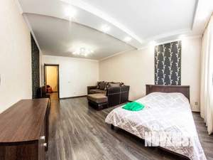 1-к квартира, посуточно, 50м2, 5/9 этаж
