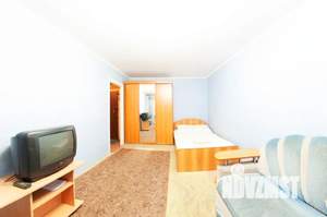 1-к квартира, посуточно, 36м2, 1/9 этаж