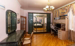 3-к квартира, на длительный срок, 148м2, 4/5 этаж