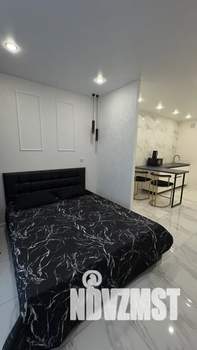 Студия квартира, посуточно, 33м2, 8/20 этаж