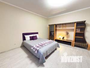 3-к квартира, посуточно, 100м2, 1/1 этаж