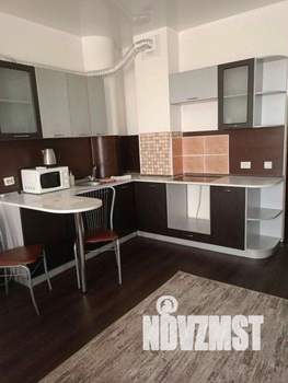 1-к квартира, посуточно, 37м2, 1/1 этаж