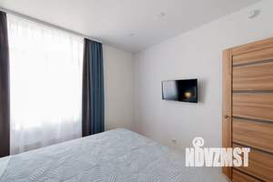 2-к квартира, посуточно, 38м2, 14/25 этаж