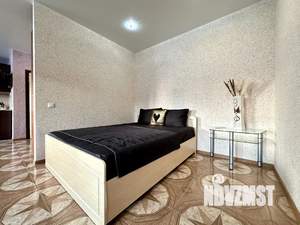 1-к квартира, посуточно, 40м2, 11/16 этаж
