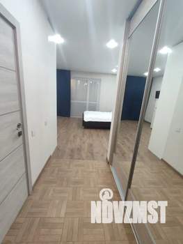 Студия квартира, посуточно, 35м2, 1/19 этаж