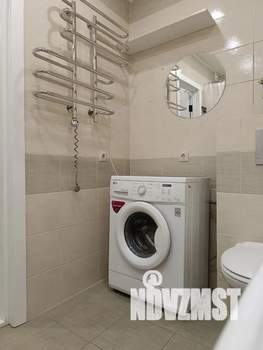 Студия квартира, посуточно, 30м2, 19/22 этаж