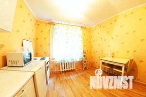 1-к квартира, посуточно, 34м2, 1/9 этаж