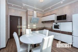 1-к квартира, посуточно, 70м2, 1/1 этаж