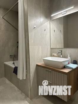 1-к квартира, посуточно, 40м2, 23/25 этаж
