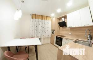 2-к квартира, посуточно, 50м2, 1/9 этаж