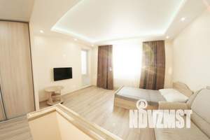 1-к квартира, посуточно, 40м2, 7/20 этаж